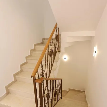 Emar Hotel 3*