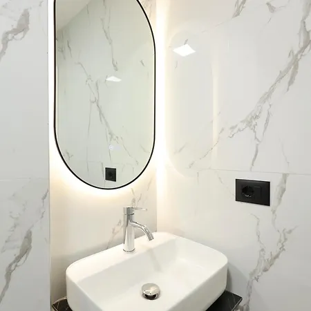Hotel Emar Tirana